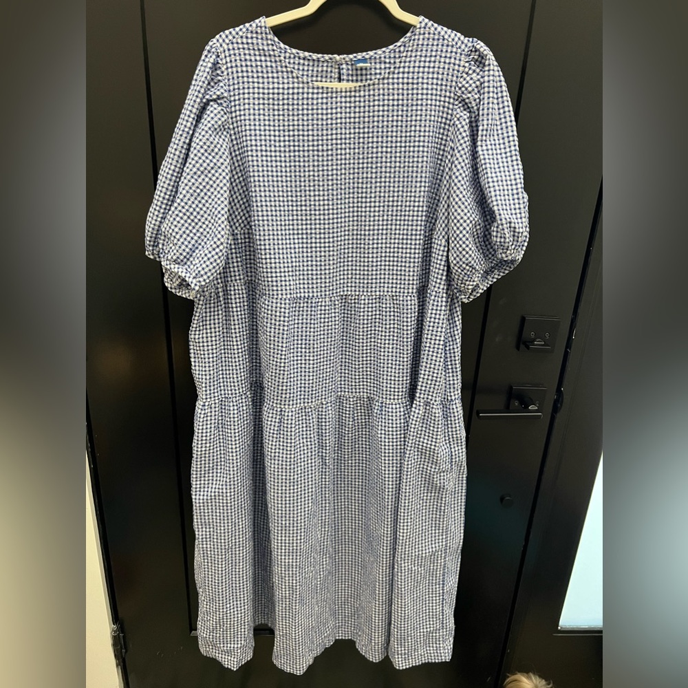 Gingham Old Navy Tiered Blue/White Midi Dress